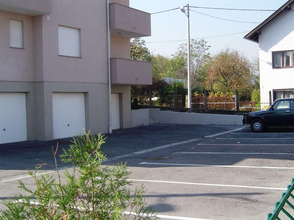 Apartmani Almica Zagreb Eksteriør billede